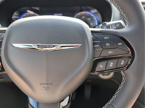 New 2026 Chrysler Pacifica Limited w/ S Appearance Package image 11