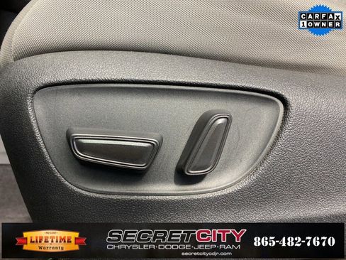 Used 2024 Toyota Sienna LE image 13