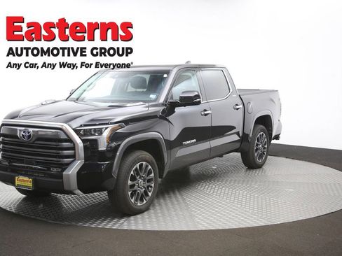 Used 2024 Toyota Tundra Limited AWD/4WD image 60
