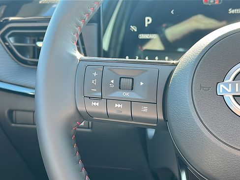 New 2026 Nissan Kicks SR image 19