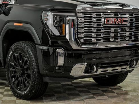 New 2026 GMC Sierra 2500 Denali w/ Denali Reserve Package image 2