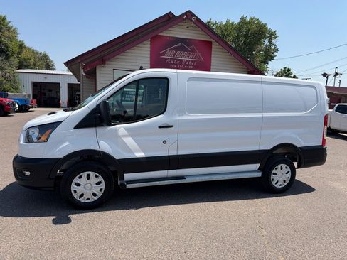 Used 2025 Ford Transit 250 Low Roof w/ Exterior Upgrade Package RWD image 5