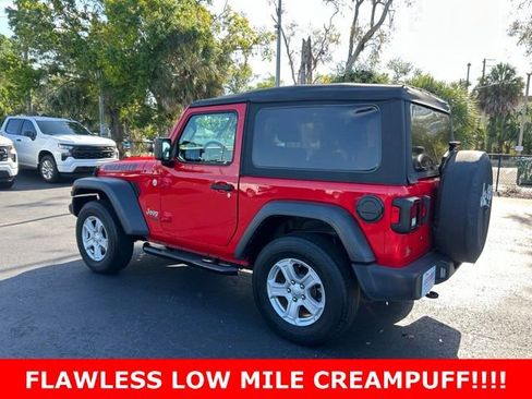 Used 2018 Jeep Wrangler Sport AWD/4WD image 4