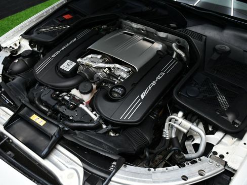 Used 2015 Mercedes-Benz C 63 AMG S image 18