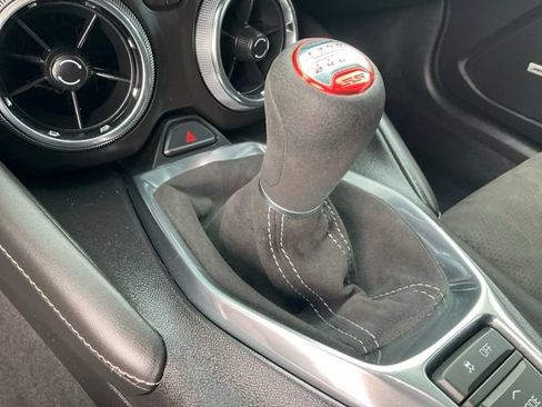 Used 2018 Chevrolet Camaro SS RWD image 23