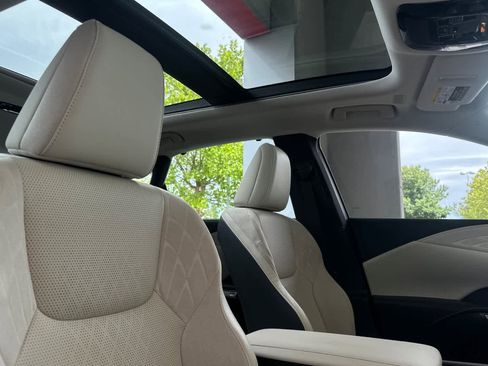 Certified 2025 Lexus RX 350 AWD w/ Convenience Package image 18