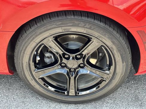 Used 2022 Chevrolet Camaro LT RWD image 14