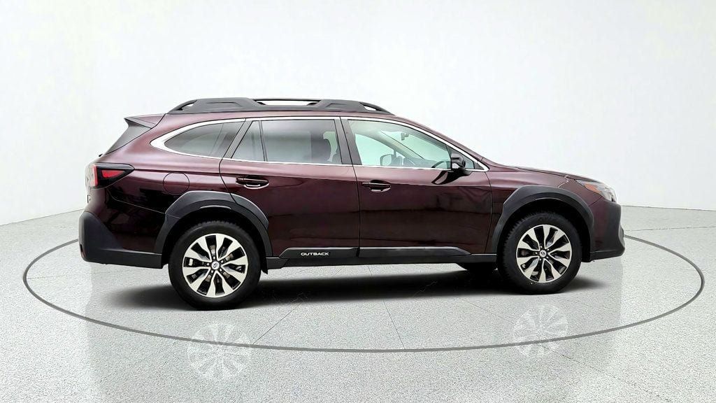 Used 2024 Subaru Outback Limited XT AWD/4WD image 4