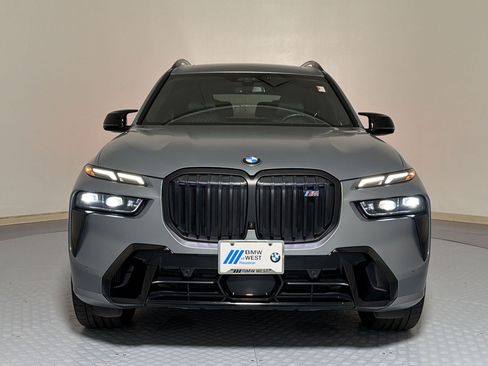 Used 2025 BMW X7 M60i AWD/4WD image 5