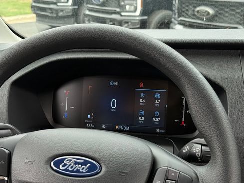 New 2026 Ford Transit 250 148 Medium Roof w/ Load Area Protection Package RWD image 7