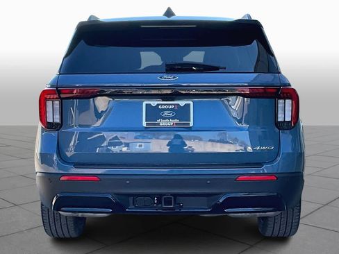 Certified 2025 Ford Explorer ST-Line w/ Premium Package image 5