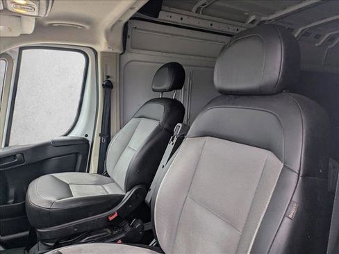 Used 2022 RAM ProMaster 2500 w/ Convenience Group image 10