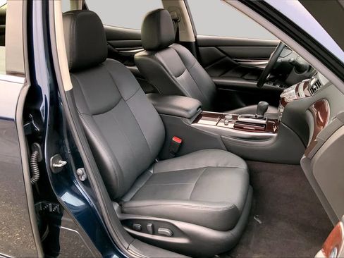 Used 2016 INFINITI Q70 3.7 AWD/4WD image 9