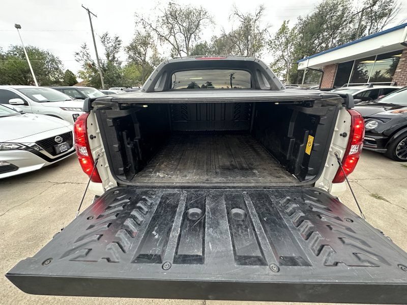 Used 2008 Chevrolet Avalanche LTZ w/ LTZ Preferred Equipment Group AWD/4WD image 10
