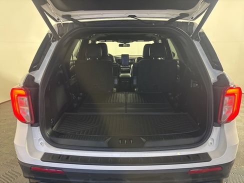 Used 2021 Ford Explorer ST w/ Equipment Group 401A image 8