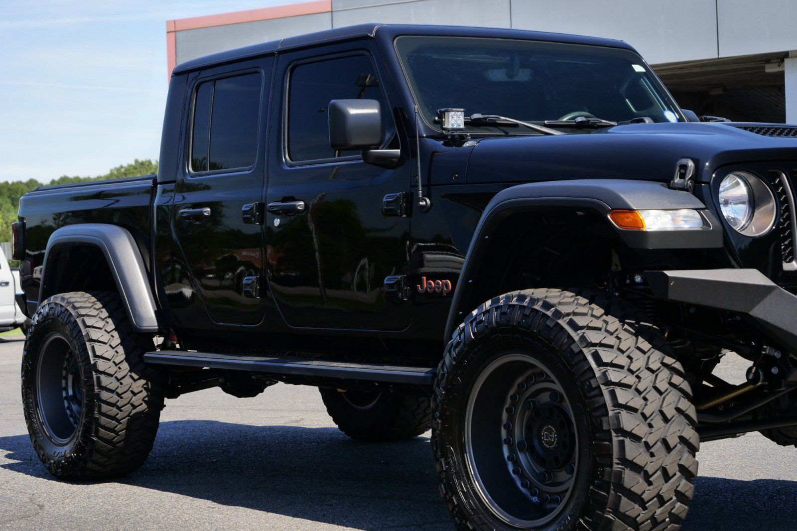 Used 2023 Jeep Gladiator Mojave w/ Cold Weather Group AWD/4WD image 60