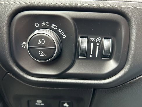Used 2020 RAM 1500 Limited AWD/4WD image 22