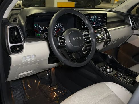 Certified 2023 Kia Sorento EX AWD/4WD image 24