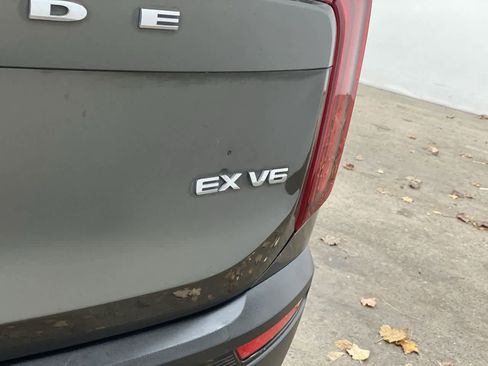 Used 2021 Kia Telluride EX w/ EX Premium Package image 10