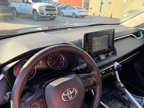 Used 2020 Toyota RAV4 LE w/ All Weather Liner Package image 22