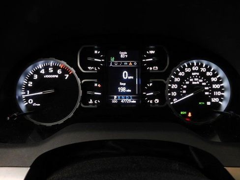 Used 2021 Toyota Tundra Platinum image 37