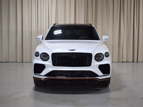New 2026 Bentley Bentayga Extended Wheelbase AWD/4WD image 11