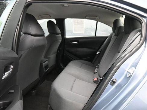 Used 2021 Toyota Corolla LE image 15