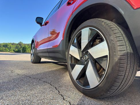 Used 2023 Volvo C40 P8 Recharge Ultimate AWD/4WD image 4