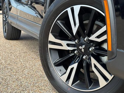 Used 2026 Mitsubishi Eclipse Cross AWD image 2