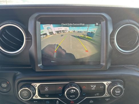 Used 2022 Jeep Wrangler Unlimited Sahara 4xe image 25