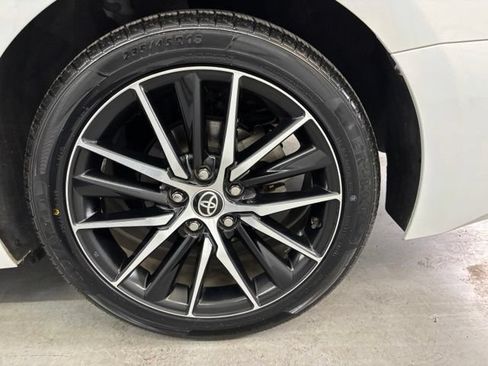Used 2023 Toyota Camry SE FWD image 8