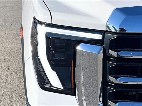 Used 2025 GMC Sierra 2500 SLE AWD/4WD image 27