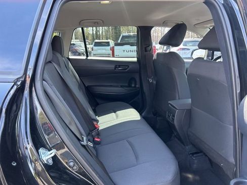 Used 2024 Toyota Corolla Cross LE image 18