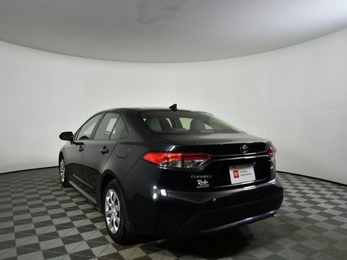 Used 2022 Toyota Corolla LE image 13