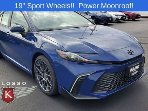 New 2025 Toyota Camry SE image 1