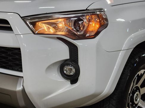 Used 2021 Toyota 4Runner TRD Off-Road Premium AWD/4WD image 13