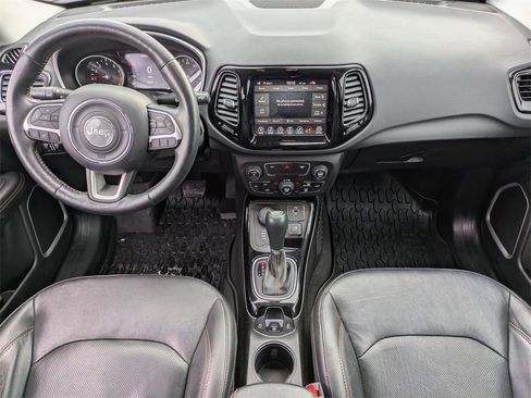 Used 2018 Jeep Compass Limited image 33