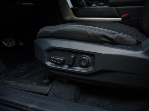 New 2026 Toyota Tundra SR5 AWD/4WD image 18