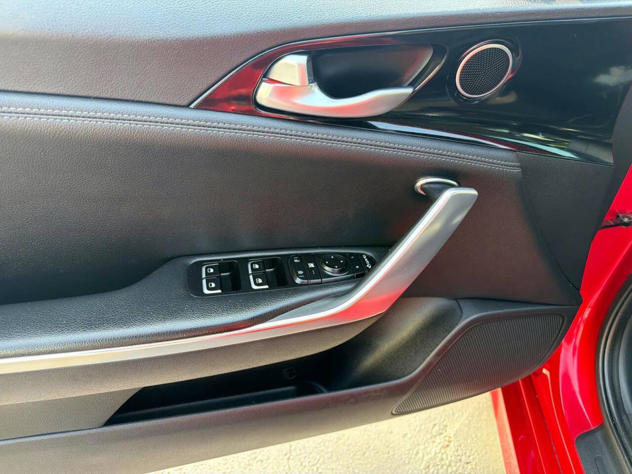 Used 2019 Kia Stinger AWD/4WD image 11
