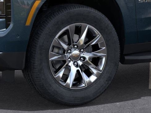 New 2026 Chevrolet Suburban Premier RWD image 59