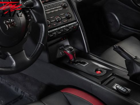 Used 2013 Nissan GT-R Black Edition image 28
