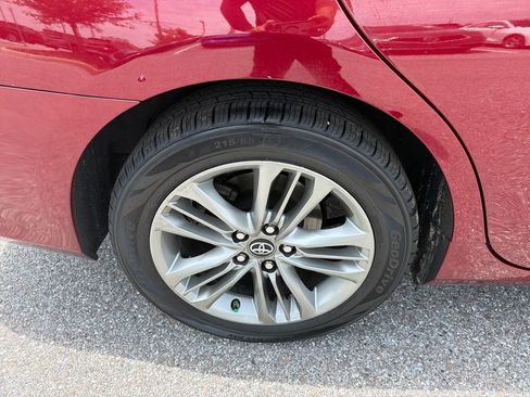 Used 2017 Toyota Camry SE FWD image 44