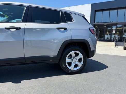 Used 2023 Jeep Compass Sport AWD/4WD image 6