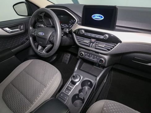 Used 2020 Ford Escape SE FWD image 16