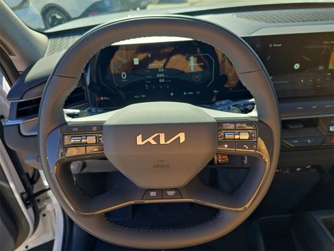 New 2026 Kia EV9 Wind image 32