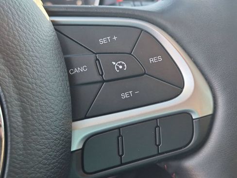 Used 2018 Jeep Compass Trailhawk w/ Cold Weather Group AWD/4WD image 17