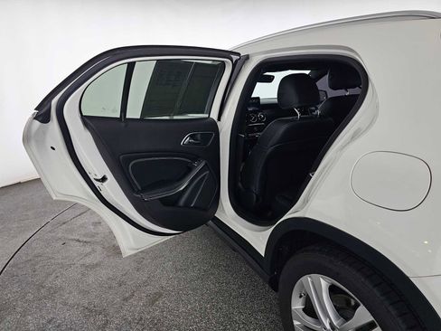 Used 2019 Mercedes-Benz GLA 250 image 15