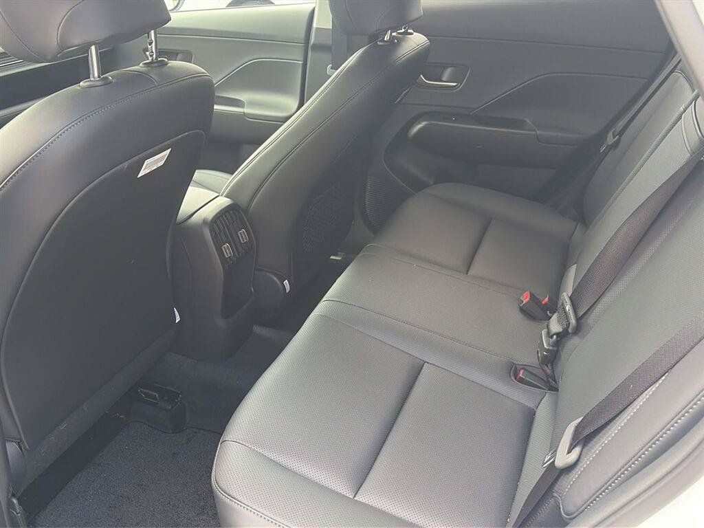 Used 2026 Hyundai Kona Limited AWD/4WD image 4