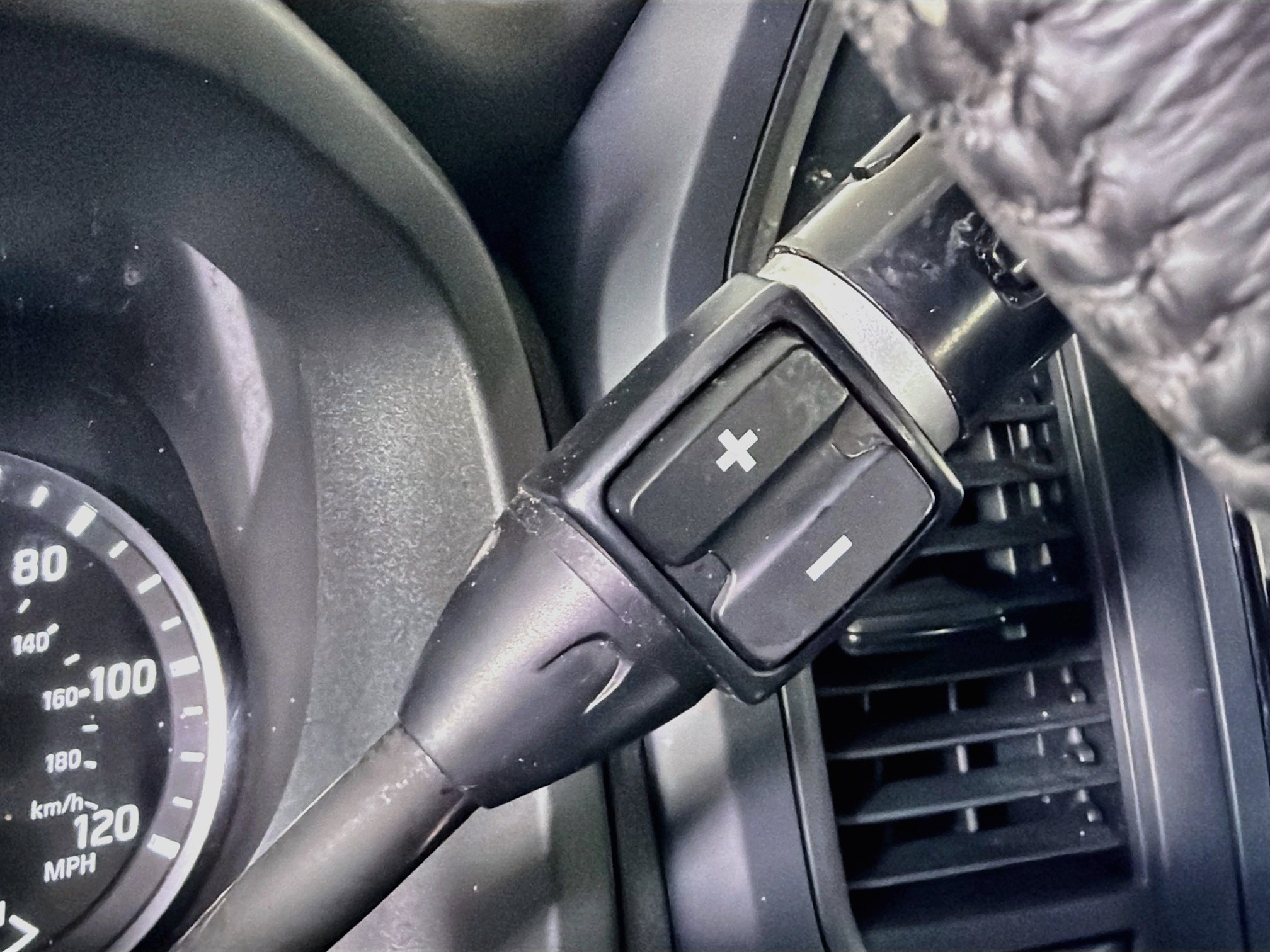 Used 2022 Nissan Titan SV w/ SV Convenience Package AWD/4WD image 24