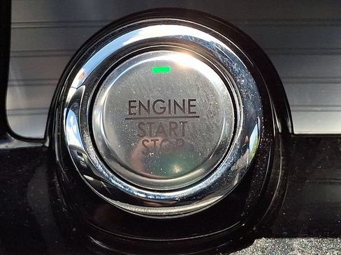 Used 2022 Lincoln Corsair AWD w/ Equipment Group 101A image 23
